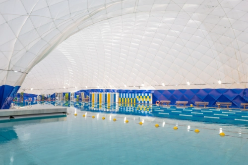 Traglufthalle mit hochwertigen Ausstattung und Flexibilität als Schwimmbeckenüberdachungen Traglufthalle mit hochwertigen Ausstattung und Flexibilität als Schwimmbeckenüberdachungen